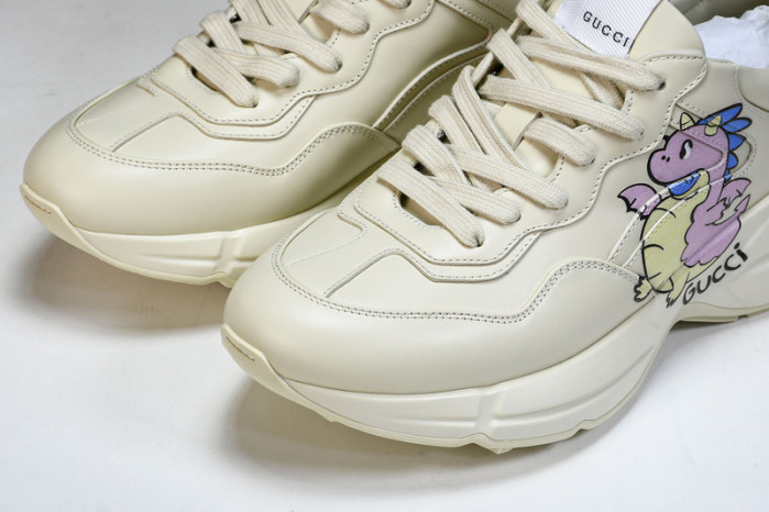 G*u*i sneaker