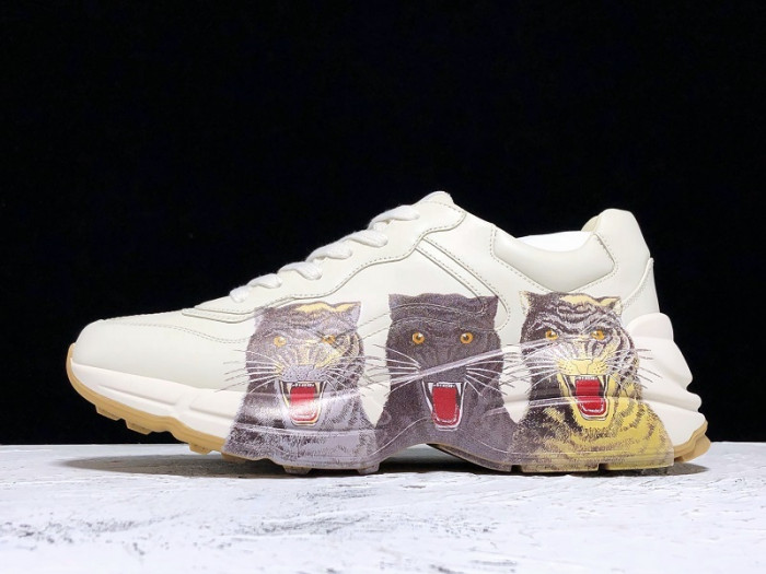 G*u*i sneaker