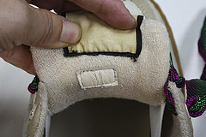 G*u*i sneaker