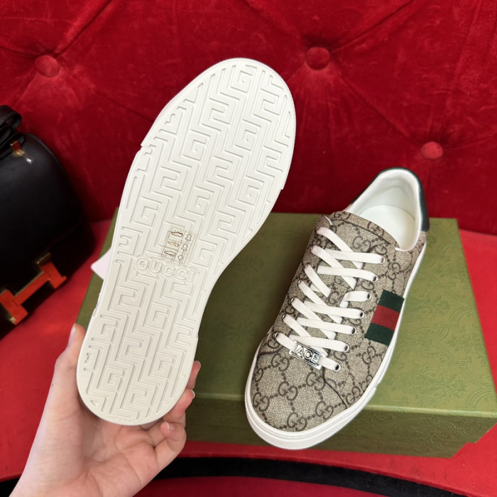 G*u*i sneaker