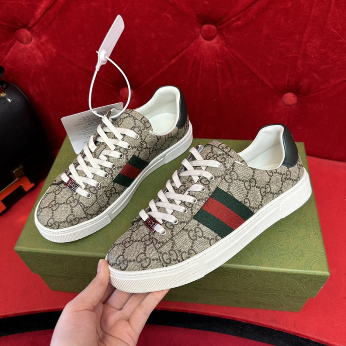 G*u*i sneaker