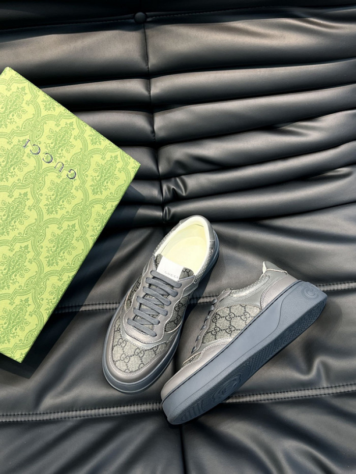 G*u*i sneaker