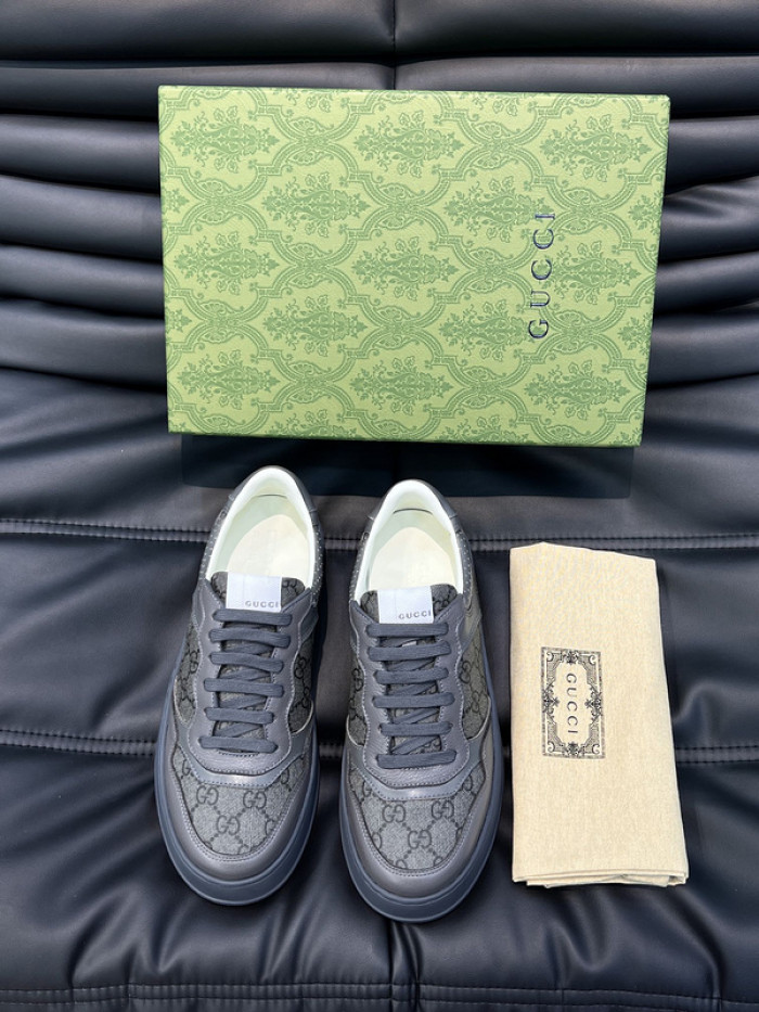 G*u*i sneaker
