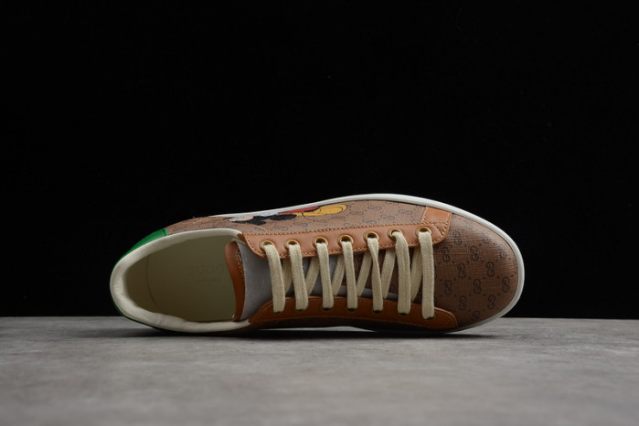 G*u*i sneaker