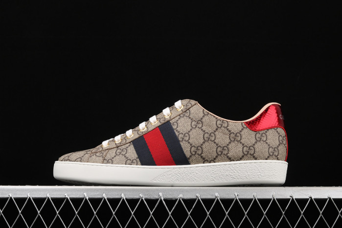 G*u*i sneaker