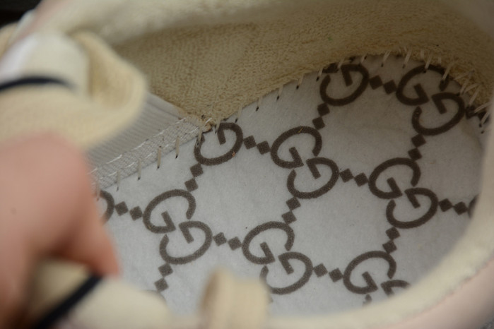 G*u*i sneaker