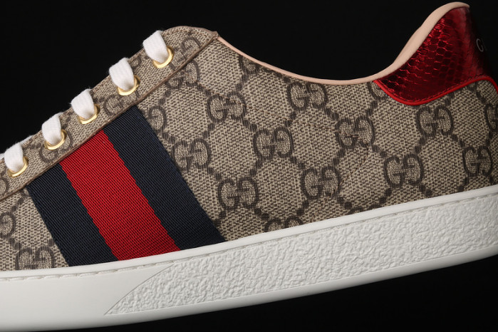 G*u*i sneaker