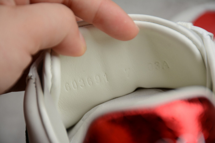 G*u*i sneaker