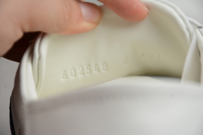 G*u*i sneaker