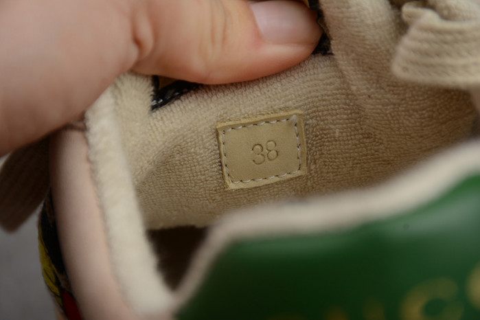G*u*i sneaker