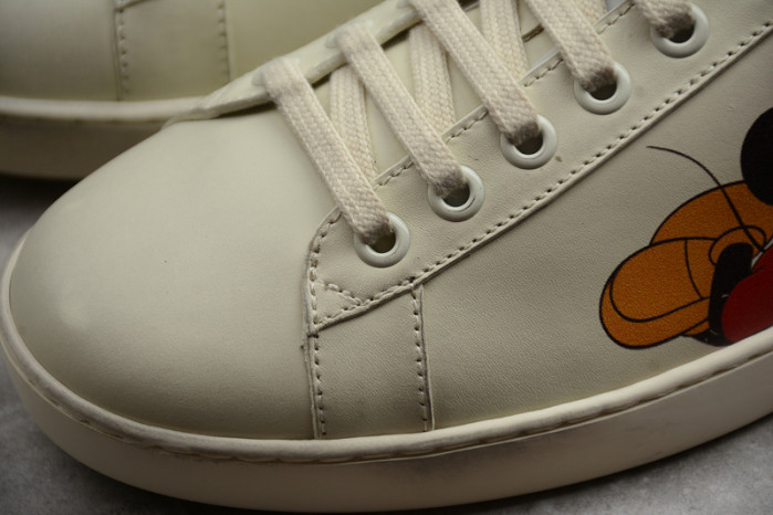G*u*i sneaker
