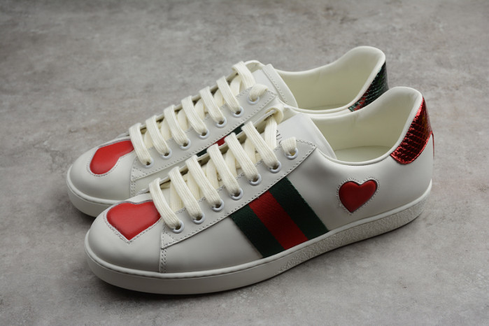 G*u*i sneaker