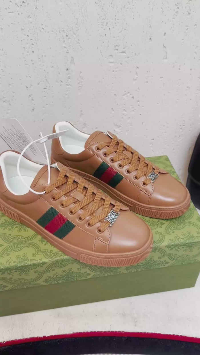 G*u*i sneaker