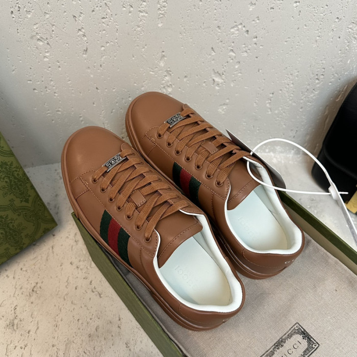 G*u*i sneaker