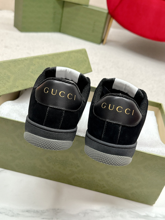 G*u*i sneaker