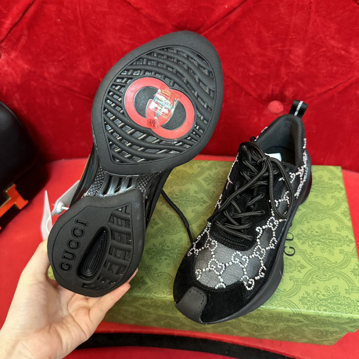 G*u*i sneaker