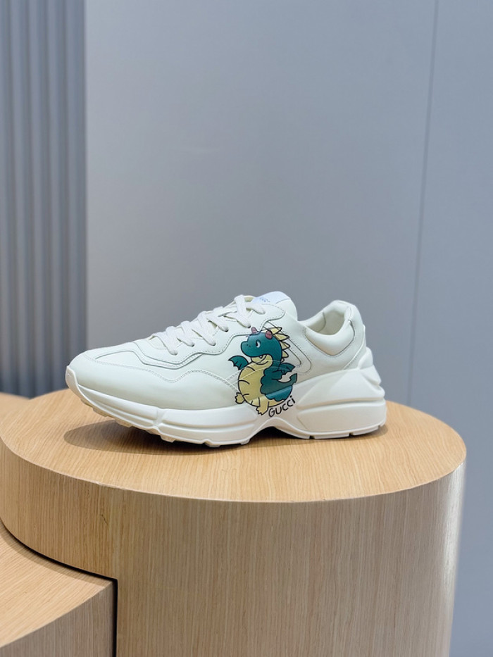 G*u*i sneaker