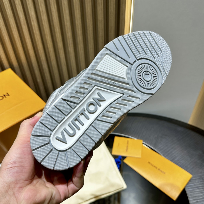 L&V SNEAKERS