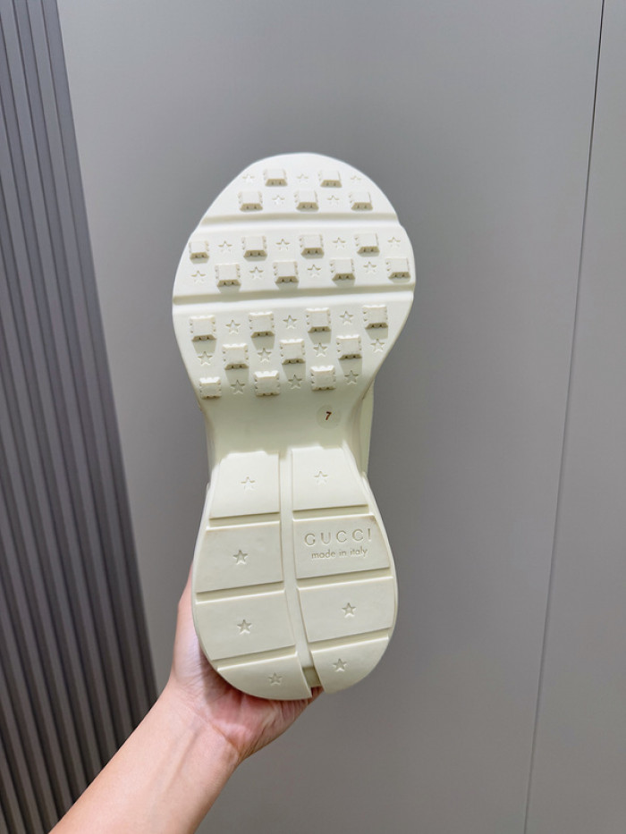 G*u*i sneaker