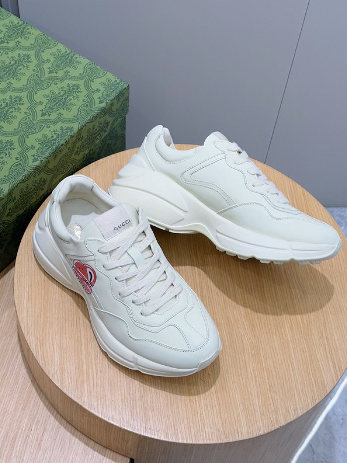 G*u*i sneaker
