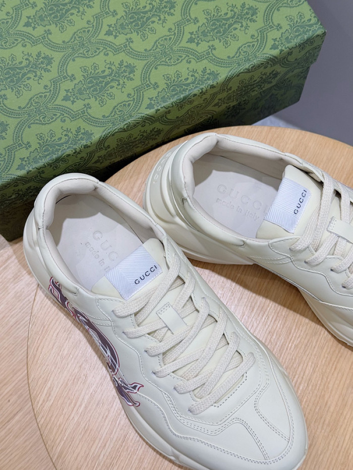 G*u*i sneaker