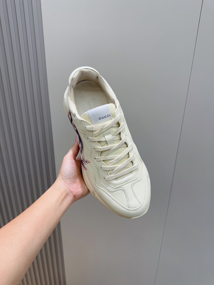 G*u*i sneaker