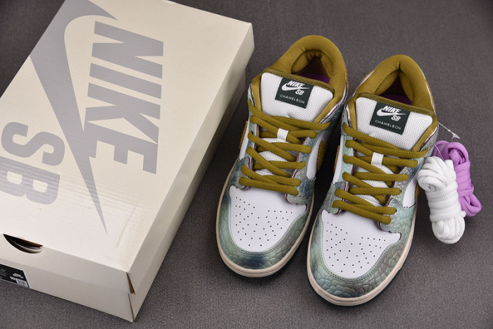 Alexis Sablone x Dunk Low SB 