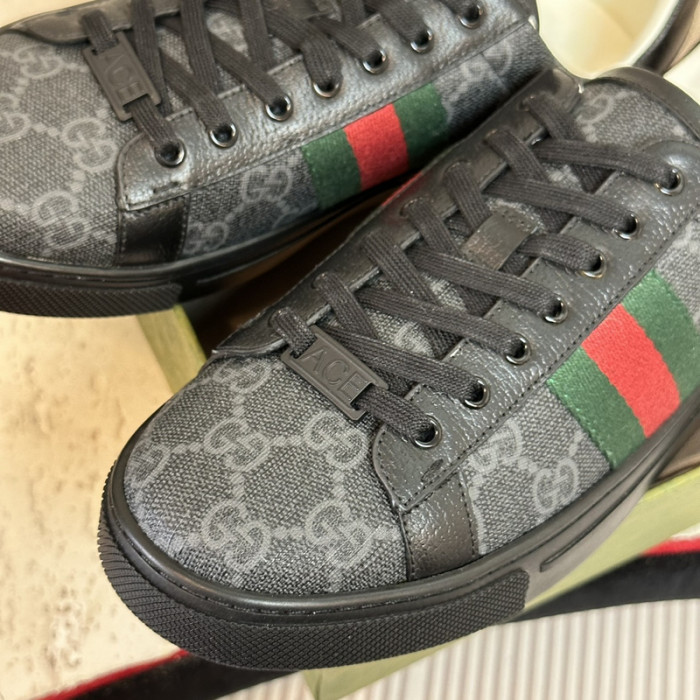 G*u*i sneaker