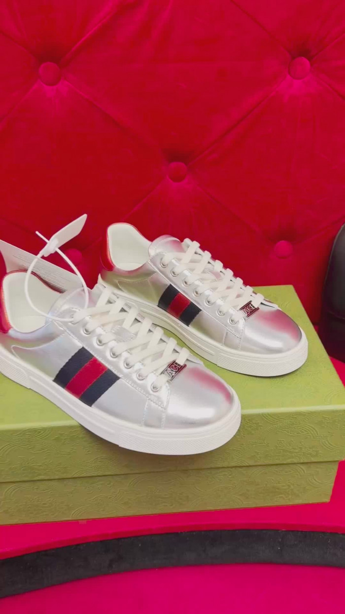 G*u*i sneaker