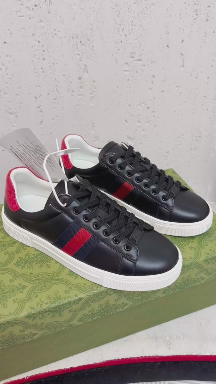 G*u*i sneaker