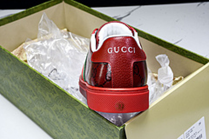 G*u*i sneaker