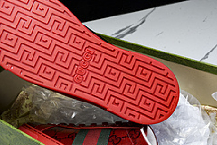G*u*i sneaker