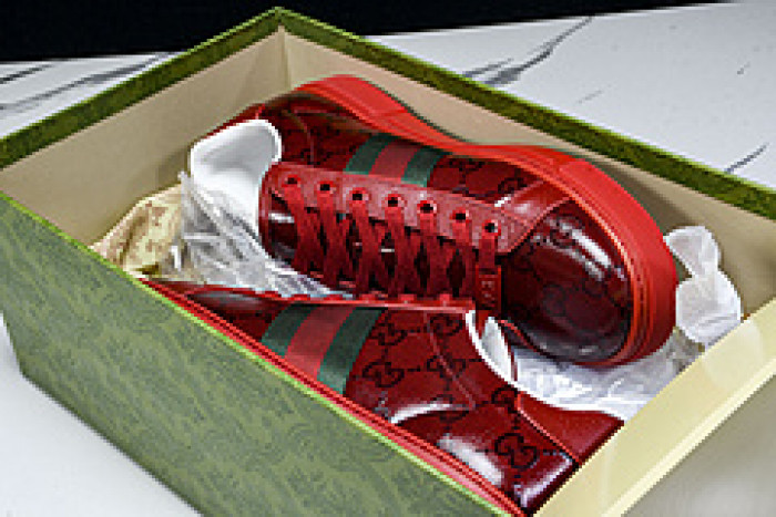 G*u*i sneaker