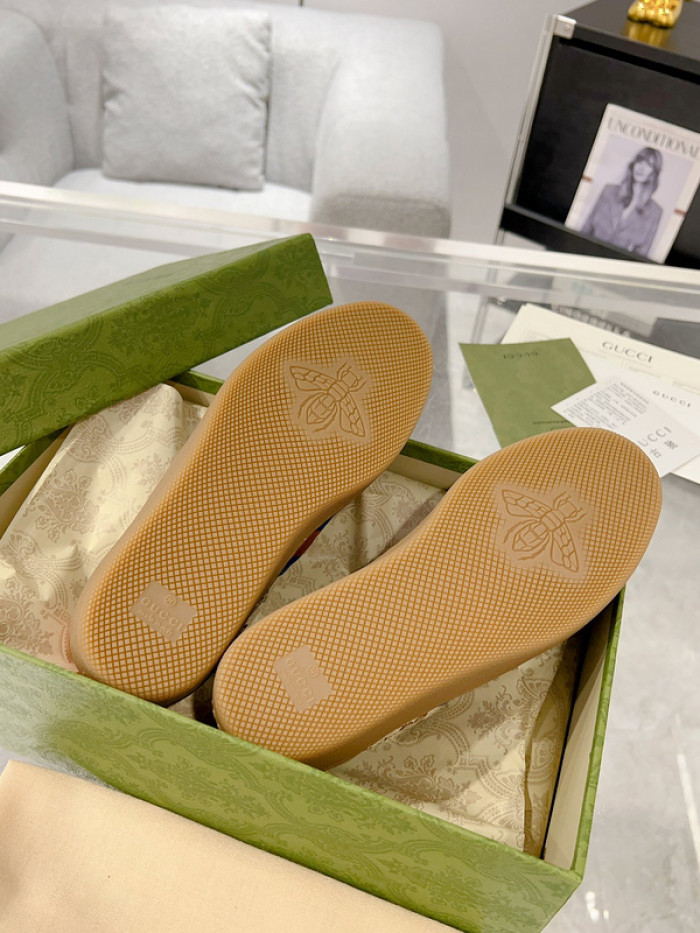 G*u*i sneaker