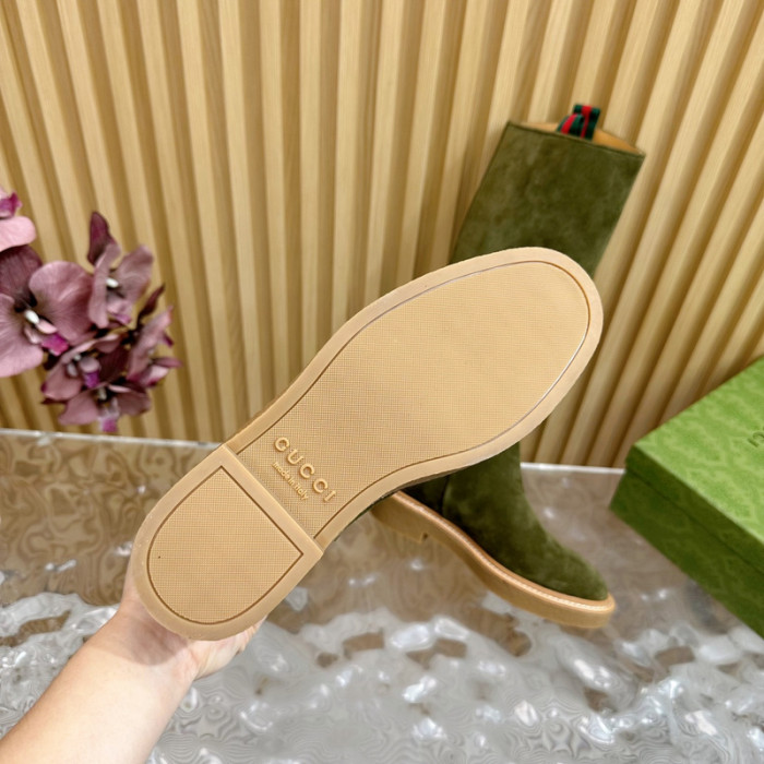 G*u*i sneaker