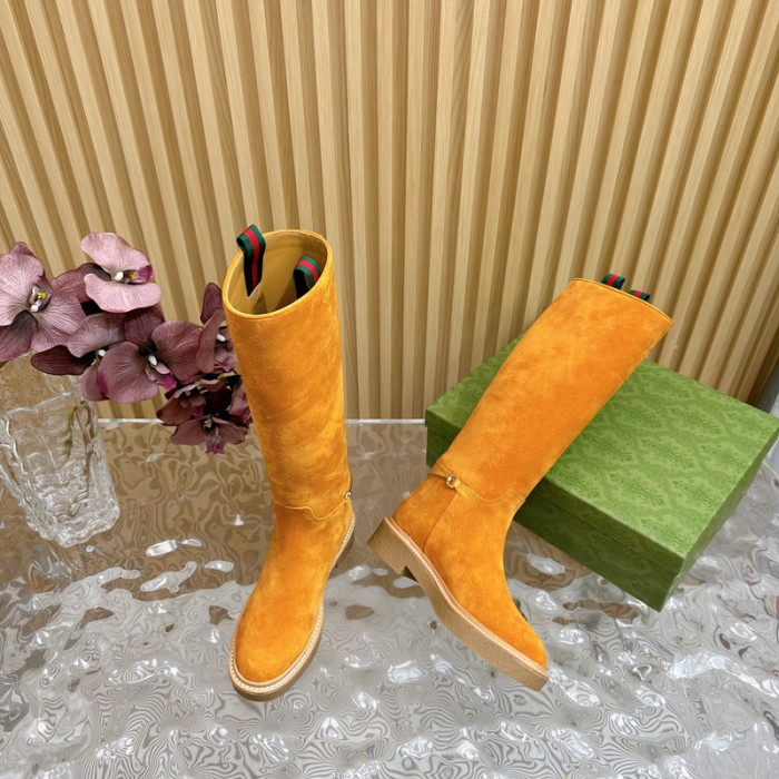 G*u*i sneaker