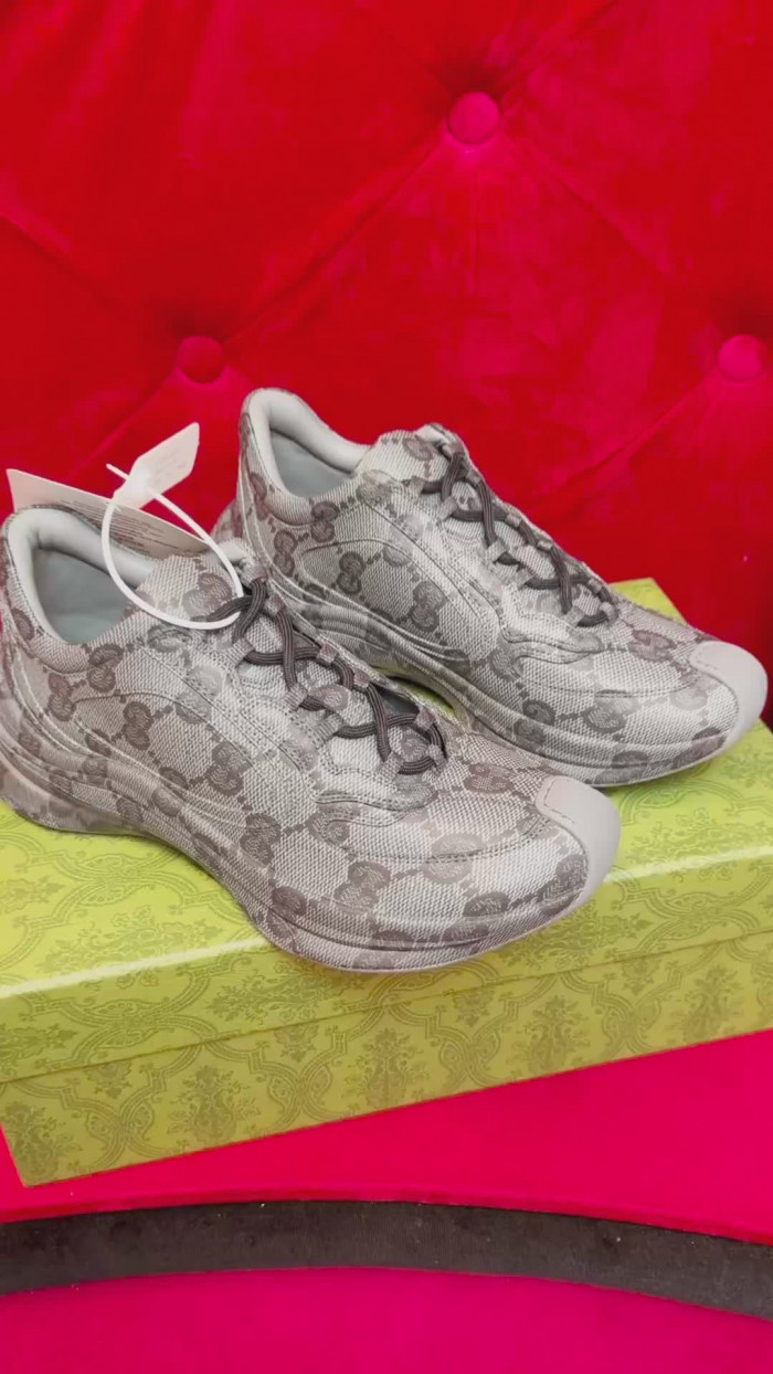 G*u*i sneaker