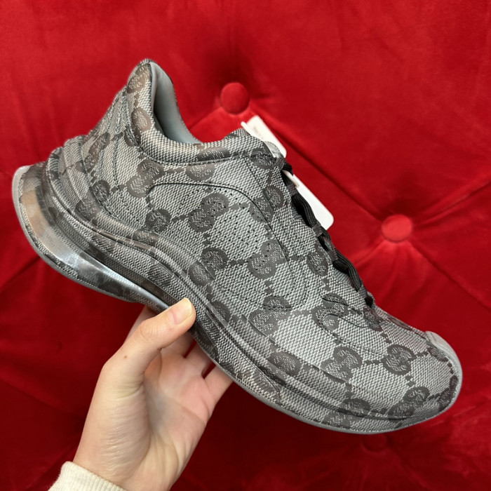 G*u*i sneaker