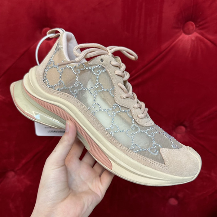 G*u*i sneaker