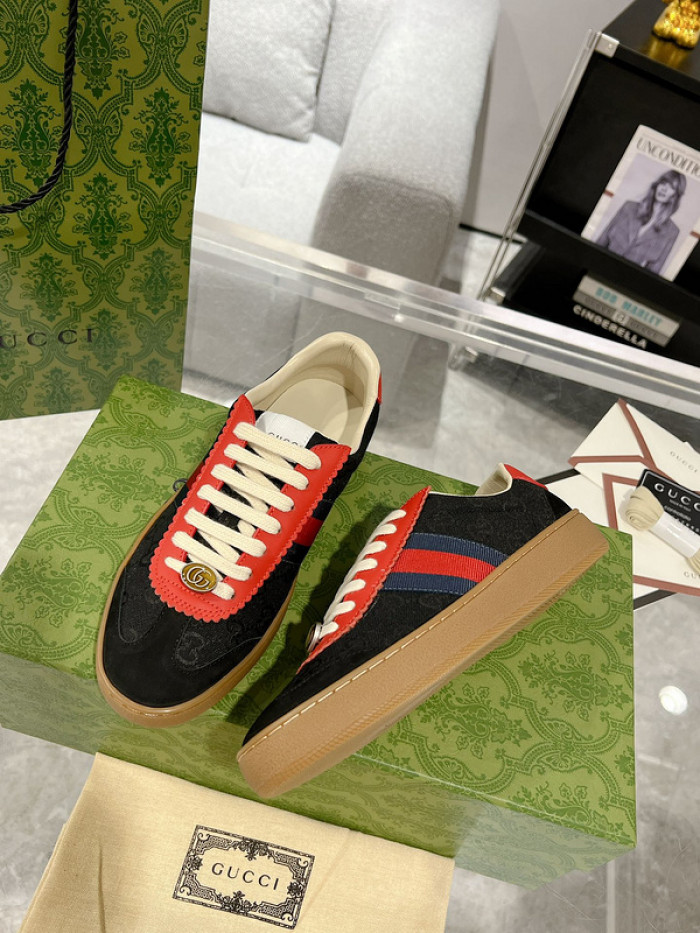 G*u*i sneaker