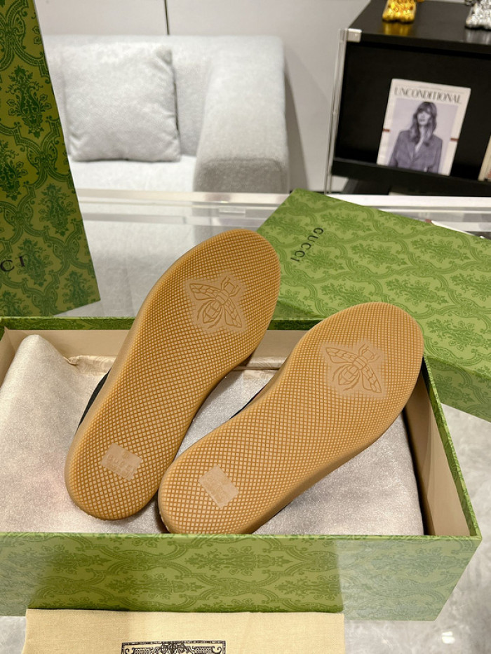 G*u*i sneaker